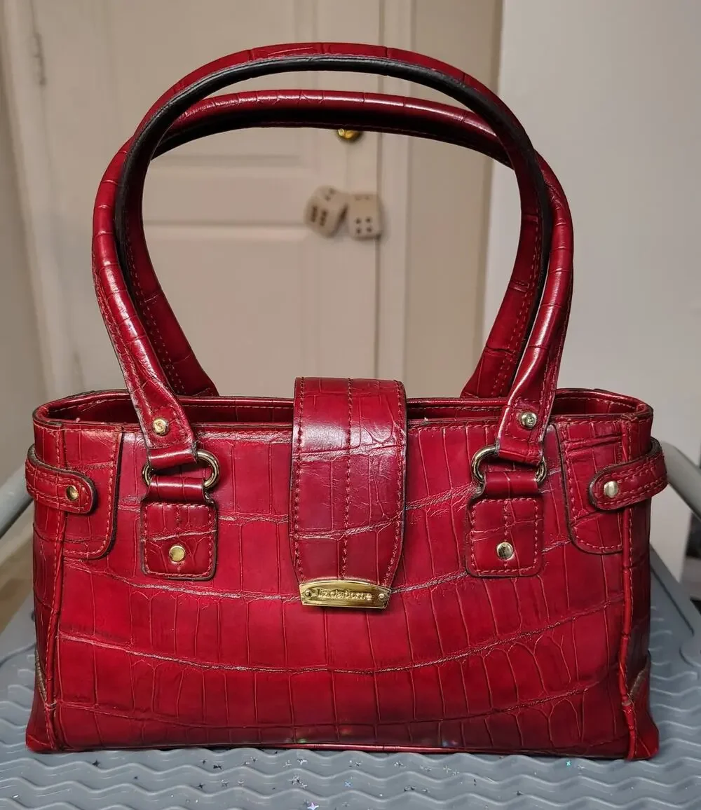 #PH23 -LIZ CLAIBORNE CROC EMBOSSED HANDBAG - DEEP RED